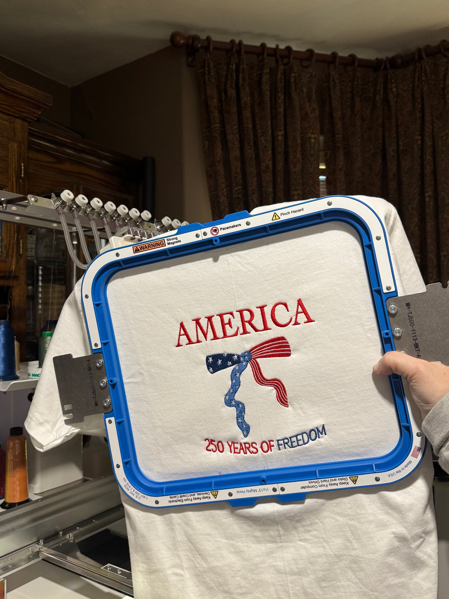 [Ready to Ship] Embroidered “America” T-Shirt – 250 Years of Freedom