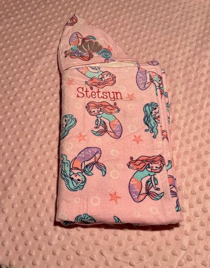 Embroidered Beach Towel - Kids Hooded